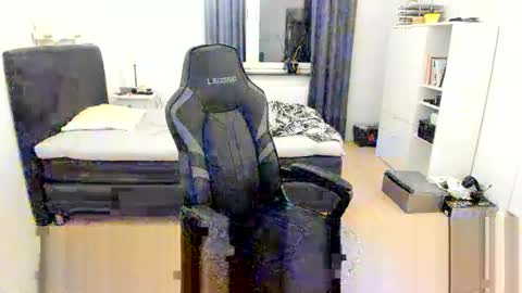 Fredrik online show from 11-27-25, 06:32