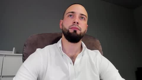 Snapshot of free_man___ chatting on 09-26-25, 10:52 Andrew online show from 09-26-25, 10:52