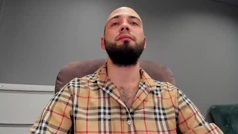 Snapshot of free_man___ chatting on 10-20-25, 04:46 Andrew online show from 10-20-25, 04:46