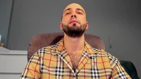 Snapshot of free_man___ chatting on 11-15-25, 07:27 Andrew online show from 11-15-25, 07:27