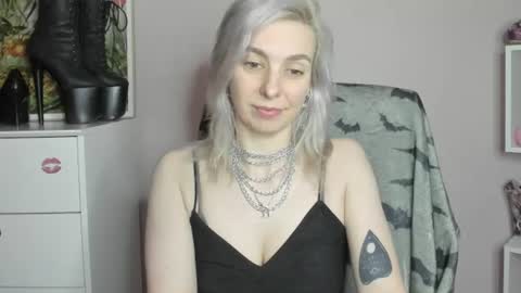 Snapshot of freeanne chatting on 07-03-26, 06:42 Anne online show from 07-03-26, 06:42