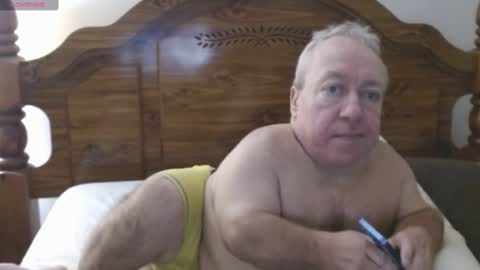 Snapshot of freemysoul4748 chatting on 01-11-25, 05:31 Cute Lil Man online show from 01-11-25, 05:31
