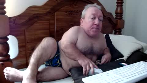 Snapshot of freemysoul4748 chatting on 09-26-25, 06:17 Cute Lil Man online show from 09-26-25, 06:17