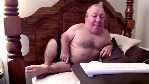 Snapshot of freemysoul4748 chatting on 10-02-25, 03:35 Cute Lil Man online show from 10-02-25, 03:35