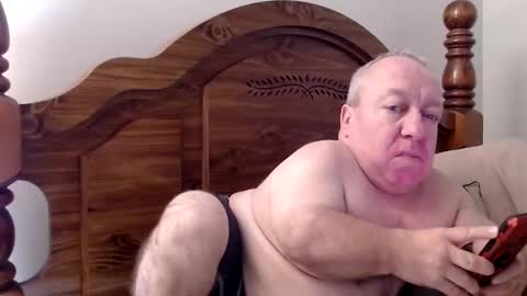 Cute Lil Man online show from 05-18-26, 05:13