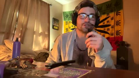 Snapshot of freezeskiii chatting on 09-17-25, 02:08 freezeskiii online show from 09-17-25, 02:08