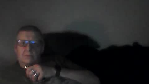 Snapshot of frefredo chatting on 12-21-25, 09:55 fred online show from 12-21-25, 09:55