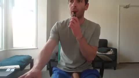 Snapshot of frenchbdmaninlondon chatting on 05-23-26, 01:04 Horny Paul online show from 05-23-26, 01:04