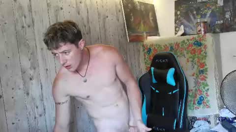 French Horny Bibs online show from 07-14-26, 10:21