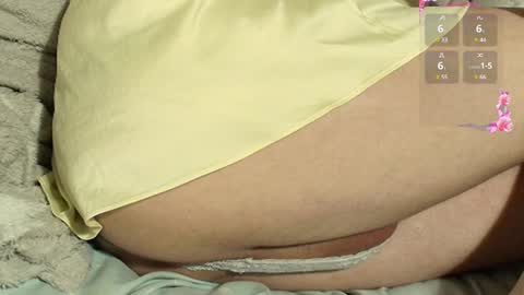 Snapshot of frenulumsnap chatting on 02-16-25, 01:27 Meadow online show from 02-16-25, 01:27