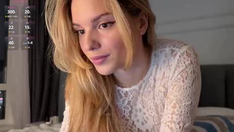 Snapshot of frenzyfoxs chatting on 12-02-25, 02:01 Jason and Sonya online show from 12-02-25, 02:01