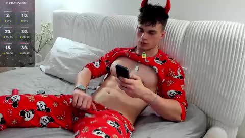 Snapshot of fresh_b1ood chatting on 02-23-25, 07:07 Alex or Andrzej online show from 02-23-25, 07:07