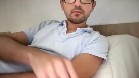 Snapshot of freshmanxxl chatting on 11-24-25, 12:27 freshman imonyou98 online show from 11-24-25, 12:27