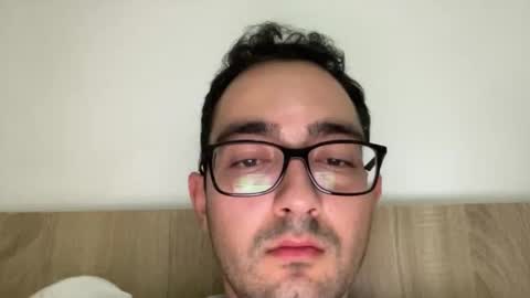 Snapshot of freshmanxxl chatting on 12-17-25, 10:49 freshman imonyou98 online show from 12-17-25, 10:49