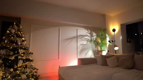 Freya online show from 12-28-24, 03:04