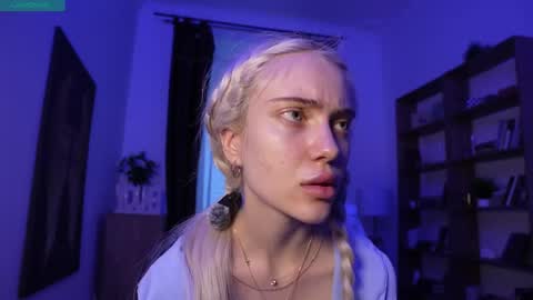 Freya online show from 04-21-26, 02:51