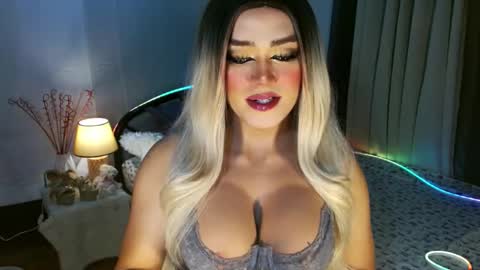 Snapshot of freya_lovestocum chatting on 01-14-26, 11:20 Miss Frea online show from 01-14-26, 11:20