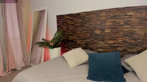 Freya online show from 07-06-26, 12:35