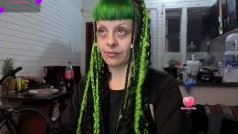 freyaa_sorceress online show from 09-17-25, 02:35