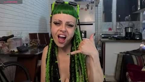 freyaa_sorceress online show from 10-10-25, 07:07