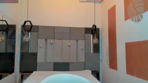  ALIS AND ALEX  online show from 12-15-25, 04:06