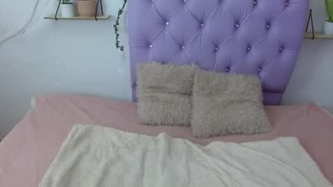 Freyja online show from 09-21-25, 04:30