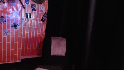 Snapshot of freyjalodbrok chatting on 03-15-26, 12:05 Call me Lilith online show from 03-15-26, 12:05