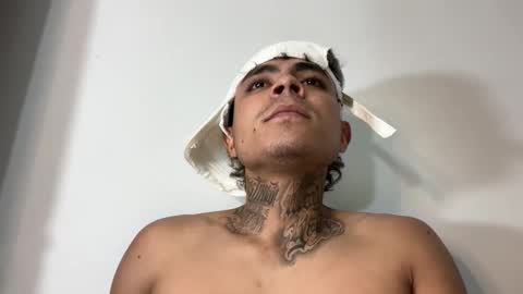 Snapshot of freyva_ chatting on 10-25-25, 04:42 freyva_ online show from 10-25-25, 04:42