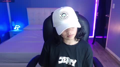 frida_lassi_ online show from 01-17-25, 02:29