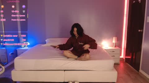 frida_lassi_ online show from 01-25-25, 05:40