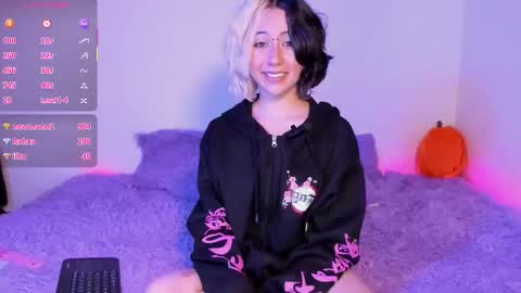 frida_lassi_ online show from 09-28-25, 05:57