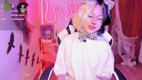 frida_lassi_ online show from 10-20-25, 07:25