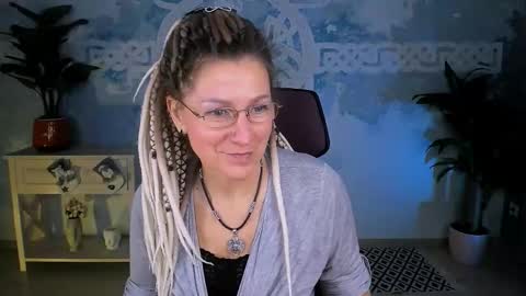 Frida Tander online show from 01-14-26, 05:13