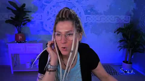 Frida Tander online show from 04-06-26, 05:08