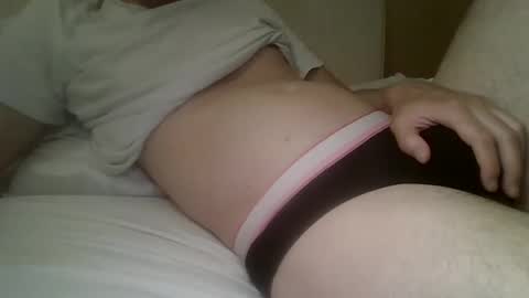 friendly_frank_18 online show from 05-22-26, 08:36