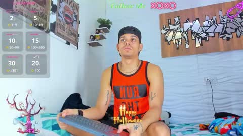 Snapshot of friendsofeverything_ chatting on 10-12-25, 10:42 Adam y pitter online show from 10-12-25, 10:42