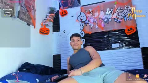 Snapshot of friendsofeverything_ chatting on 10-17-25, 11:29 Adam y pitter online show from 10-17-25, 11:29