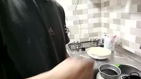 Snapshot of friqui_sex chatting on 11-16-25, 09:20 friqui_sex online show from 11-16-25, 09:20