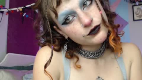 cherry online show from 10-21-25, 01:17