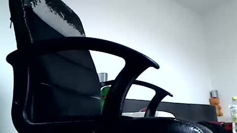 Snapshot of fritz12007 chatting on 11-06-25, 07:20 sexykl online show from 11-06-25, 07:20