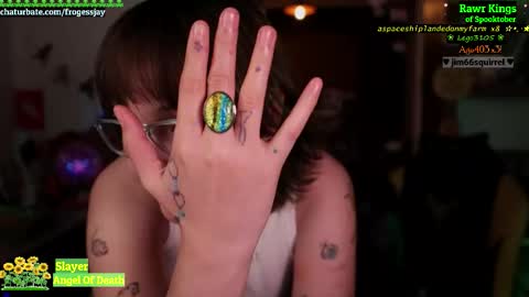   Jaywise Frogfoot  online show from 10-26-25, 07:42