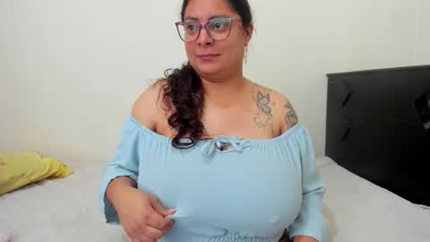 Snapshot of fromheaven_ chatting on 09-20-25, 09:49 Lucy online show from 09-20-25, 09:49