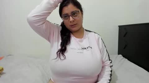 Snapshot of fromheaven_ chatting on 10-08-25, 07:55 Lucy online show from 10-08-25, 07:55