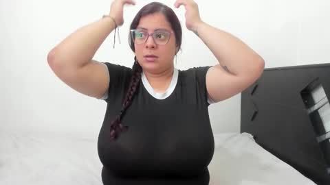 Snapshot of fromheaven_ chatting on 10-28-25, 07:27 Lucy online show from 10-28-25, 07:27