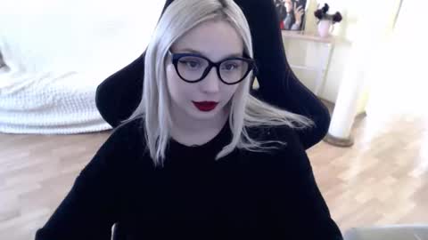 Lilith online show from 02-12-25, 11:51