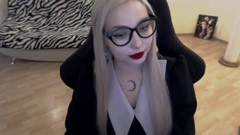 Lilith online show from 09-11-25, 11:43