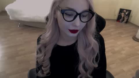 Lilith online show from 09-29-25, 01:38