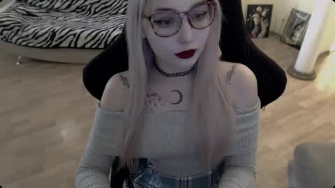 Lilith online show from 11-26-25, 11:44