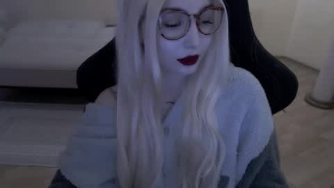 Lilith online show from 04-22-26, 12:18