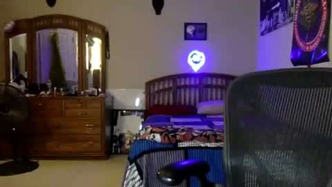 Snapshot of fromthabac chatting on 12-04-25, 11:35 fromthabac online show from 12-04-25, 11:35